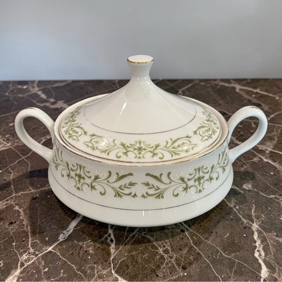 Fine China of Japan Other - Allegro Fine China of Japan Green & White Covered Serving Bowl w/Gold Trim VTG